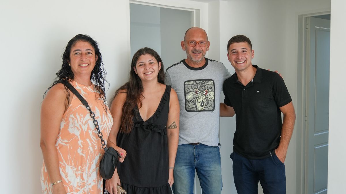 El 28 de enero se concretó la entrega de la torre San Jerónimo 86, de 18 pisos, que sumó nuevas viviendas al proyecto. El 28 de enero se concretó la entrega de la torre San Jerónimo 86, de 18 pisos, que sumó nuevas viviendas al proyecto.