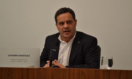 ?nos preocupa que va a dejar de hacer el municipio para pagar la energia? ?nos preocupa que va a dejar de hacer el municipio para pagar la energia?