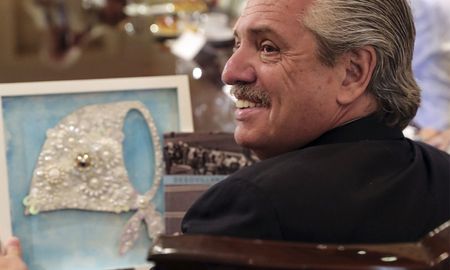 el presidente recibe en casa de gobierno a representantes de organizaciones de dd.hh. el presidente recibe en casa de gobierno a representantes de organizaciones de dd.hh.