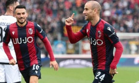 Rodrigo Palacio gritando un gol con Bologna. Rodrigo Palacio gritando un gol con Bologna.