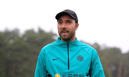 Christian Eriksen visitó al plantel del Inter de Italia mientras continúa recuperándose del paro cardíaco que sufrió en la Eurocopa. Christian Eriksen visitó al plantel del Inter de Italia mientras continúa recuperándose del paro cardíaco que sufrió en la Eurocopa.