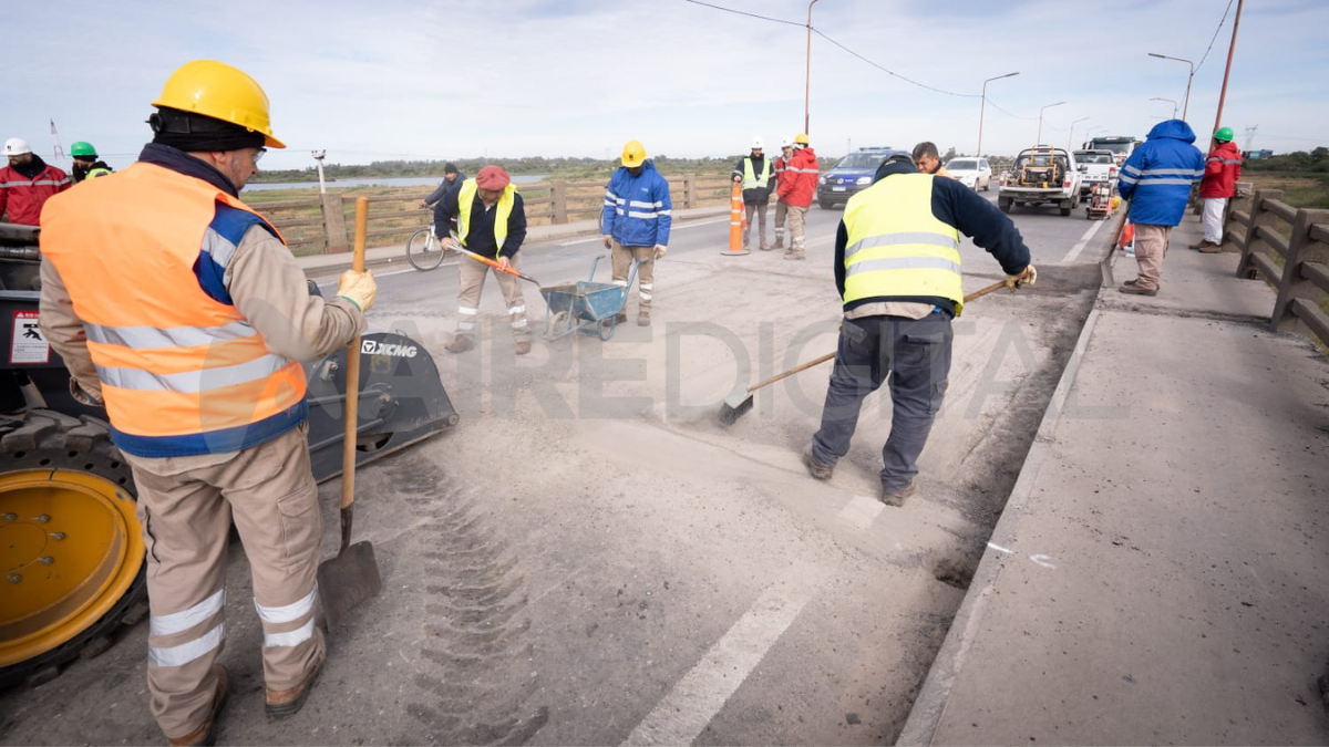 La reparación de los daños en el Puente Carretero se realizó en dos etapas durante el mes de julio del año pasado. La reparación de los daños en el Puente Carretero se realizó en dos etapas durante el mes de julio del año pasado.