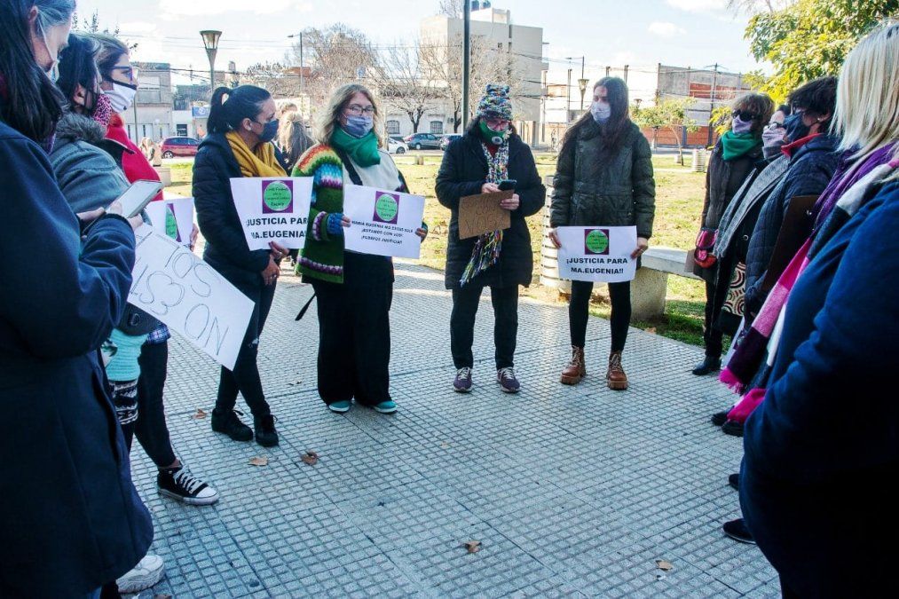 María Eugenia pudo escapar de la casa porque Rocco se olvidó de cerrar los candados de la puerta y estaba apurado por ir al baño.