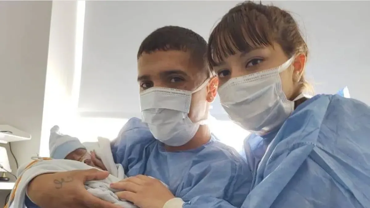 Nació con 750 gramos, no iba a sobrevivir y le están por dar el alta