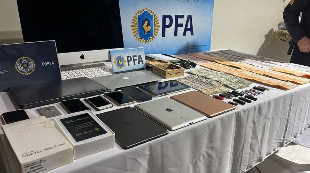 Los procedimientos fueron realizados por agentes de la Policía Federal de Rosario.&nbsp;