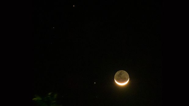 Conjunción entre la Luna, Saturno y Marte por el fotógrafo santafesino Cristian Acosta.