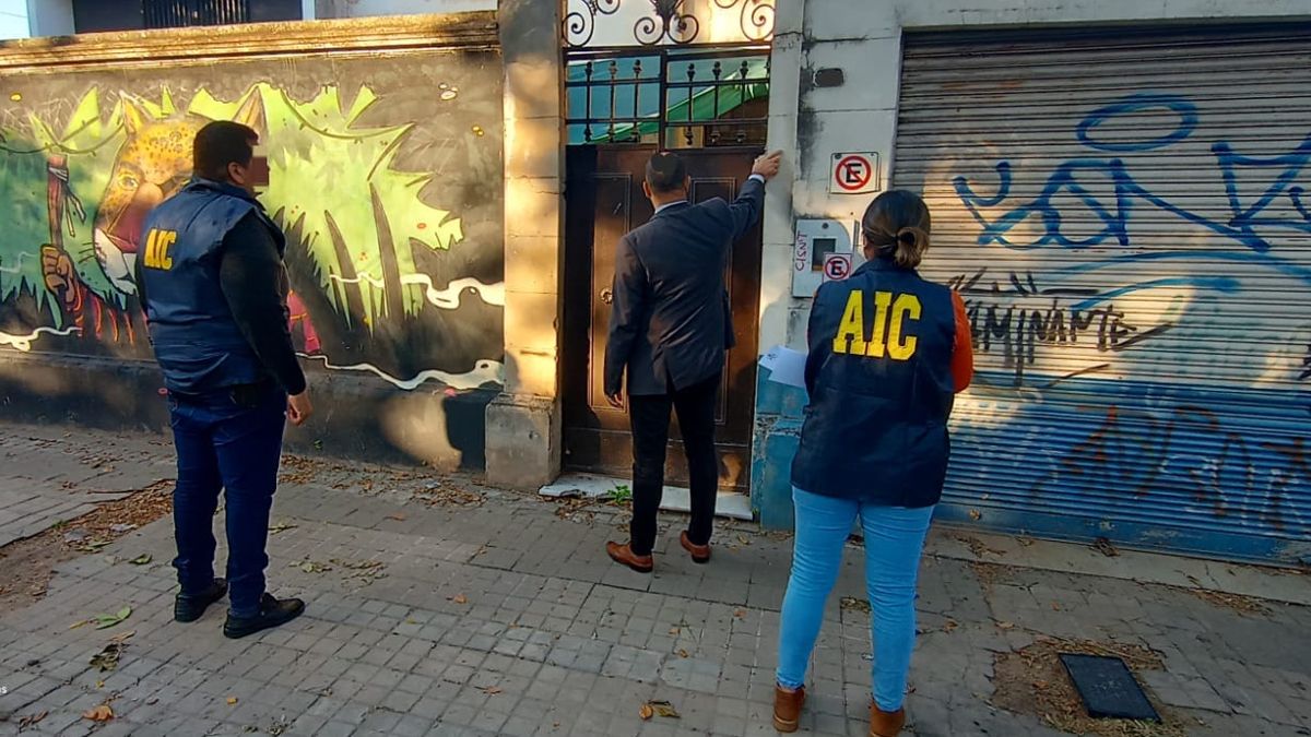 Imágenes de la detención del músico de 42 años.