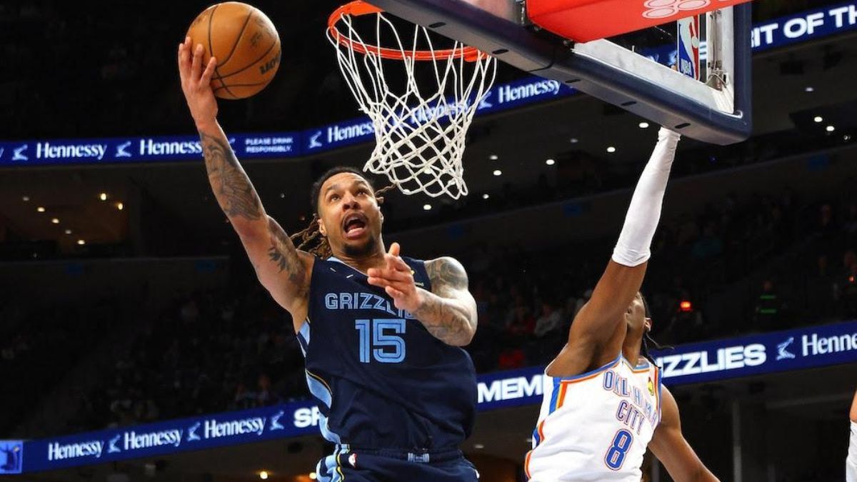 Clarke tenía 29 años y toda su carrera jugó en Memphis Grizzlies. Clarke tenía 29 años y toda su carrera jugó en Memphis Grizzlies.