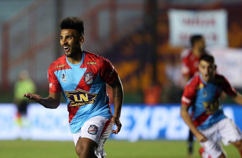 Colón cayó con Arsenal y cerró el 2019 con derrota