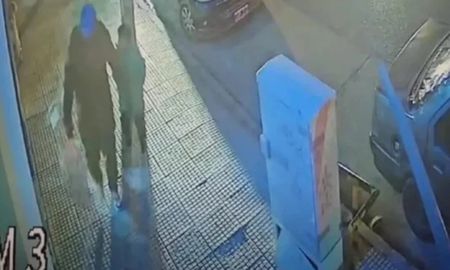 El pequeño también se llama Loan y tiene cinco años, lo que habría ocasionado la confusión y un importante movimiento policial. El pequeño también se llama Loan y tiene cinco años, lo que habría ocasionado la confusión y un importante movimiento policial.