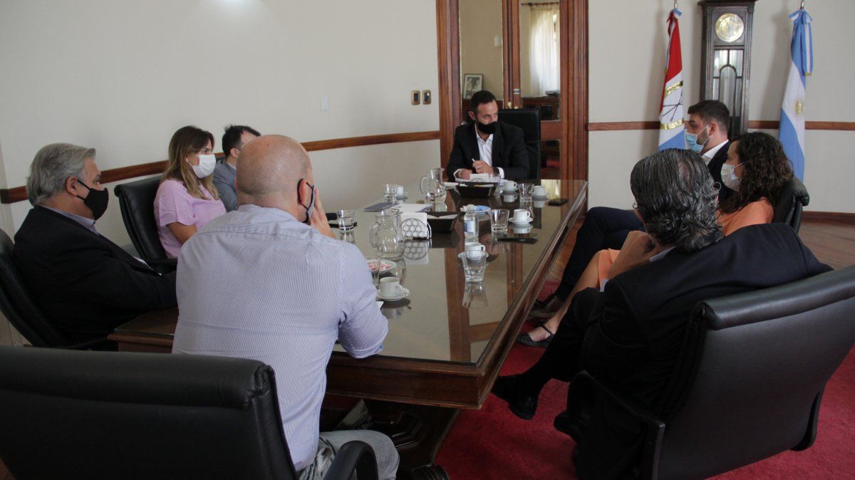 En la ronda de reuniones que el ministro de Gobierno