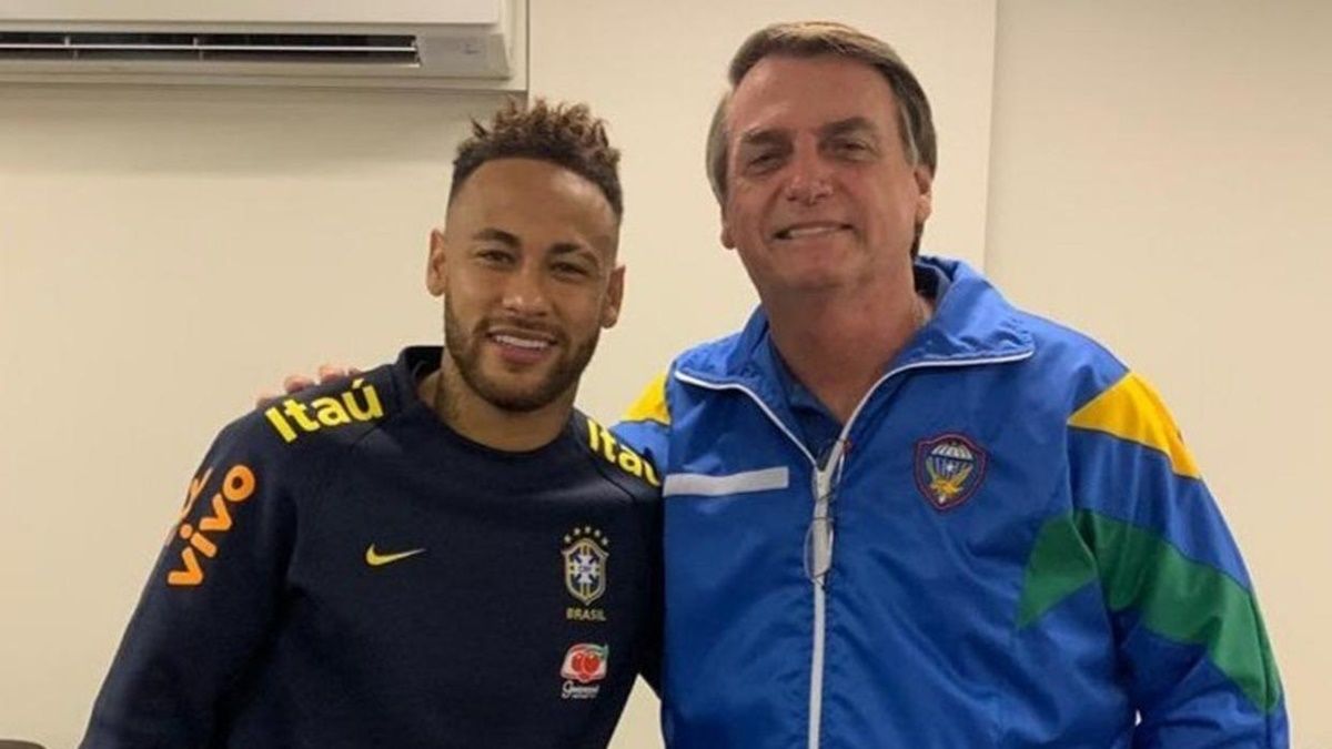 Es la primera vez que Neymar dedica una conversación en streaming con Jair Bolsonaro.