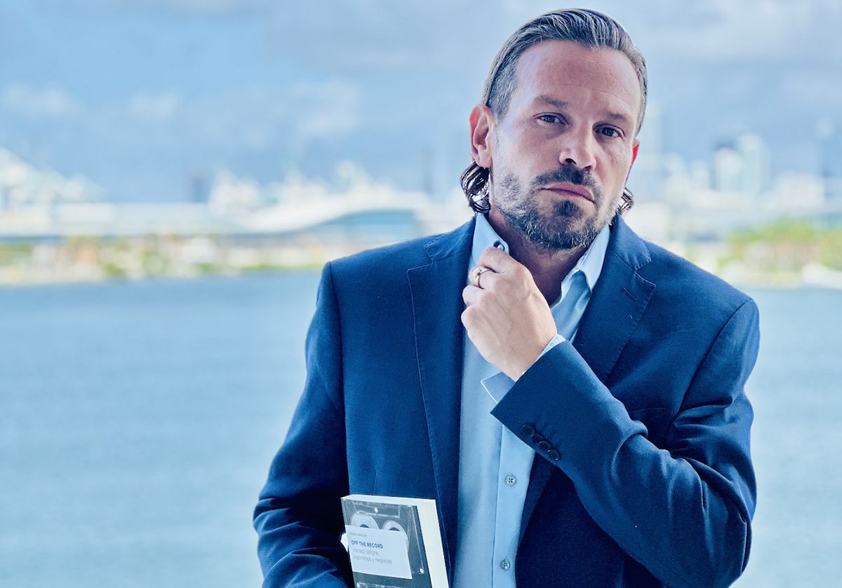En su libro “Off the record: verdad, sangre, algoritmos y negocios”, Pablo Mancini analiza que tienen en común quienes lideran los medios de noticias y entretenimiento más exitosos. En su libro “Off the record: verdad, sangre, algoritmos y negocios”, Pablo Mancini analiza que tienen en común quienes lideran los medios de noticias y entretenimiento más exitosos.