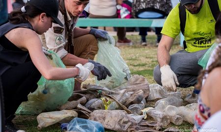 plasticos en el parana: botellas y envases son los mayores contaminantes del rio plasticos en el parana: botellas y envases son los mayores contaminantes del rio