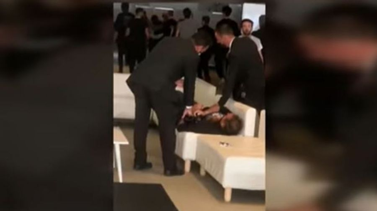 María Becerra no quería hablar con la prensa argentina.