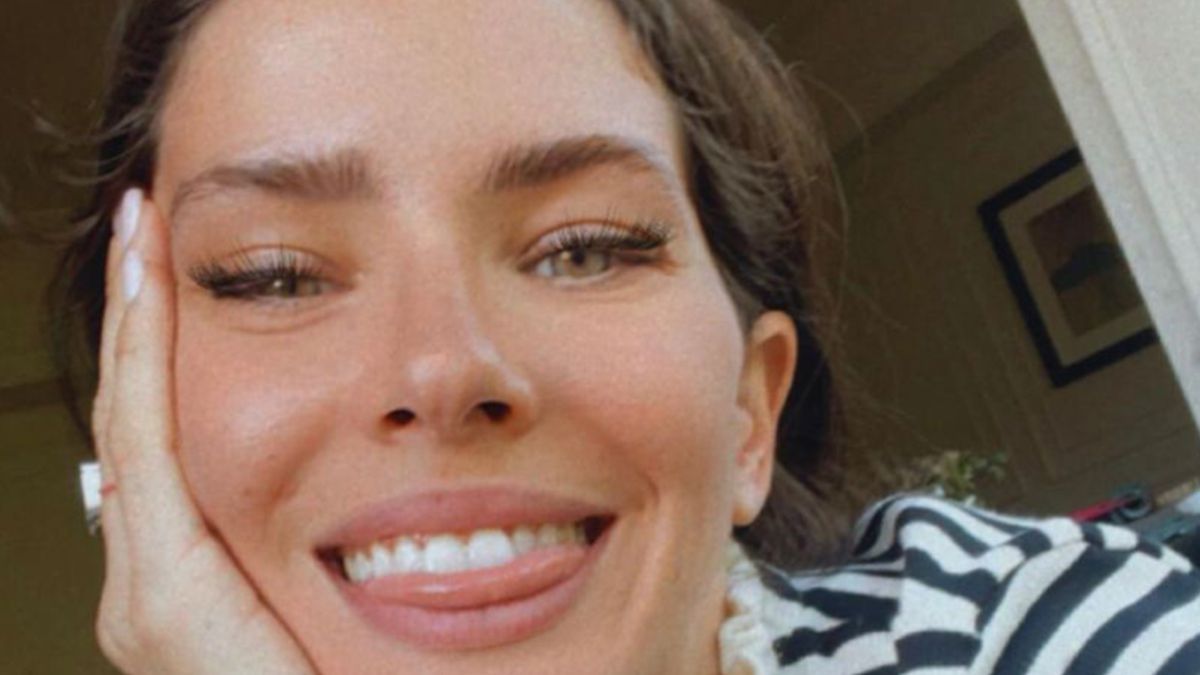 La actriz decidió ausentarse del mundo digital tras la muerte de su perro Apolo, pero regresó después de 5 días y sorprendió a sus seguidores.  