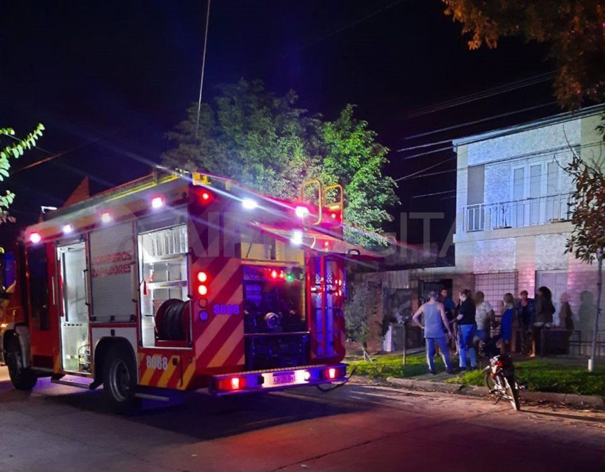 El incendio ocurrió en calle Llerena al 1800 el miércoles a la madrugada.&nbsp;