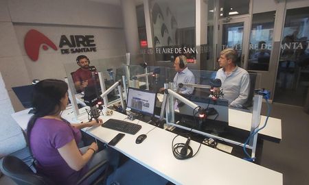 Mario Barletta y Hugo Marcucci presentaron sus propuestas de cara a las internas del 12 de septiembre. Mario Barletta y Hugo Marcucci presentaron sus propuestas de cara a las internas del 12 de septiembre.