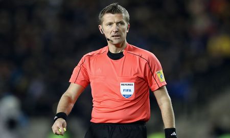 El italiano Daniele Orsato será el árbitro de la final de la Champions League entre PSG y Bayern Munich. El italiano Daniele Orsato será el árbitro de la final de la Champions League entre PSG y Bayern Munich.