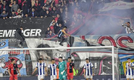 Incidentes en la tribuna de Colón en el partido por Copa Argentina ante Talleres.