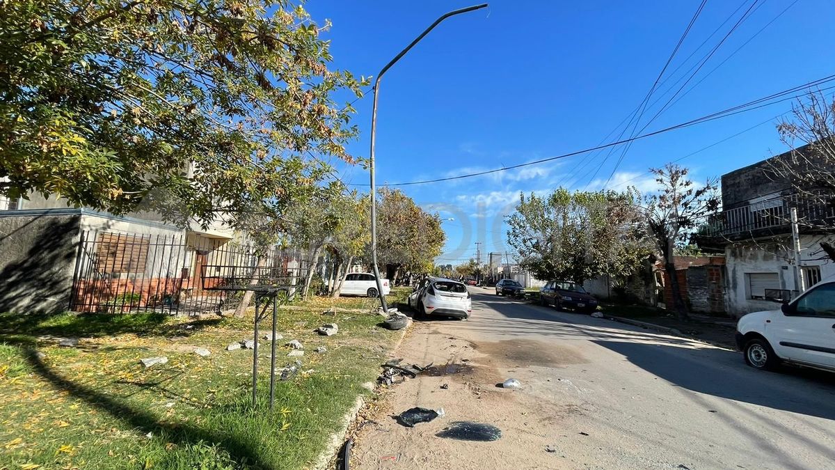 Choque y vuelco en Amenábar 3900, en la ciudad de Santa Fe.