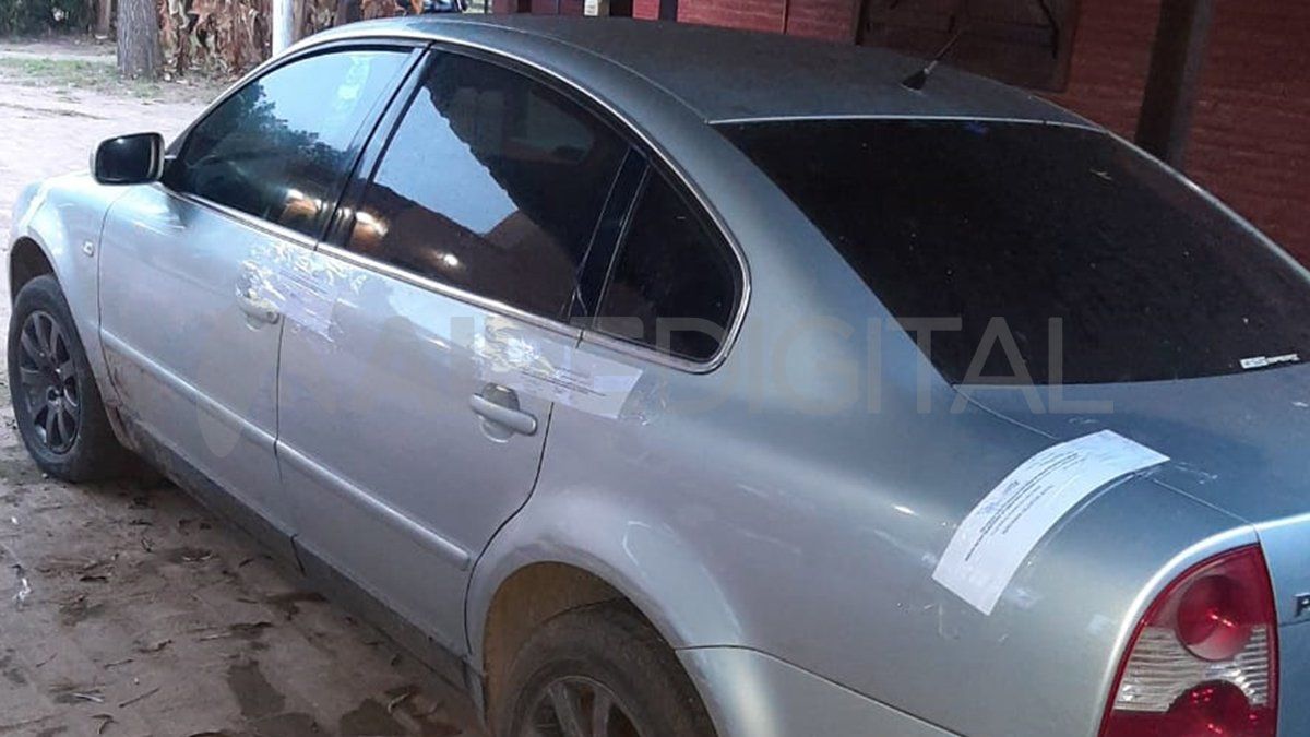 El Passat gris que fue secuestrado en el complejo de cabañas donde se cree que mataron a Leguizamón.