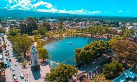 Cuatro hermosos destinos para una escapada en familia en Córdoba en Semana Santa. Cuatro hermosos destinos para una escapada en familia en Córdoba en Semana Santa.