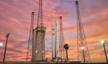 La Agencia Espacial Europea tiene su sede central en París. La Agencia Espacial Europea tiene su sede central en París.