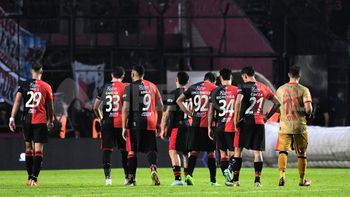 Del Colón campeón a las plegarias para seguir en Primera 