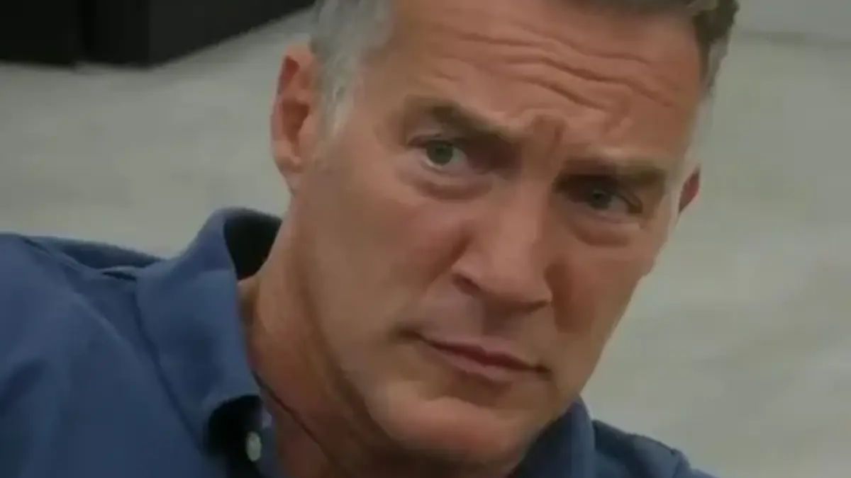 Eduardo Carrera generó el repudio total de las redes tras discriminar a Titi por su peso.