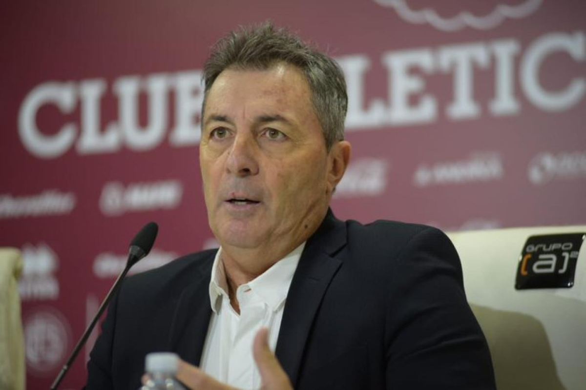 Frank Darío Kudelka dejó de ser el entrenador de Lanús. Frank Darío Kudelka dejó de ser el entrenador de Lanús.