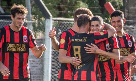 San Martín de Progreso alcanzó los 51 partidos sin derrotas y es el equipo argentino, contando todos los campeonatos, con la racha invicta más extensa de la historia. San Martín de Progreso alcanzó los 51 partidos sin derrotas y es el equipo argentino, contando todos los campeonatos, con la racha invicta más extensa de la historia.