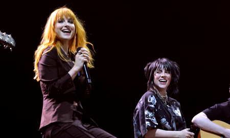 Billie Eilish y Hayley Williams se unieron en el escenario en un dueto sorpresa Billie Eilish y Hayley Williams se unieron en el escenario en un dueto sorpresa