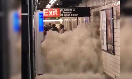 Se volvieron virales las imágenes de un subte inundándose. Se volvieron virales las imágenes de un subte inundándose.