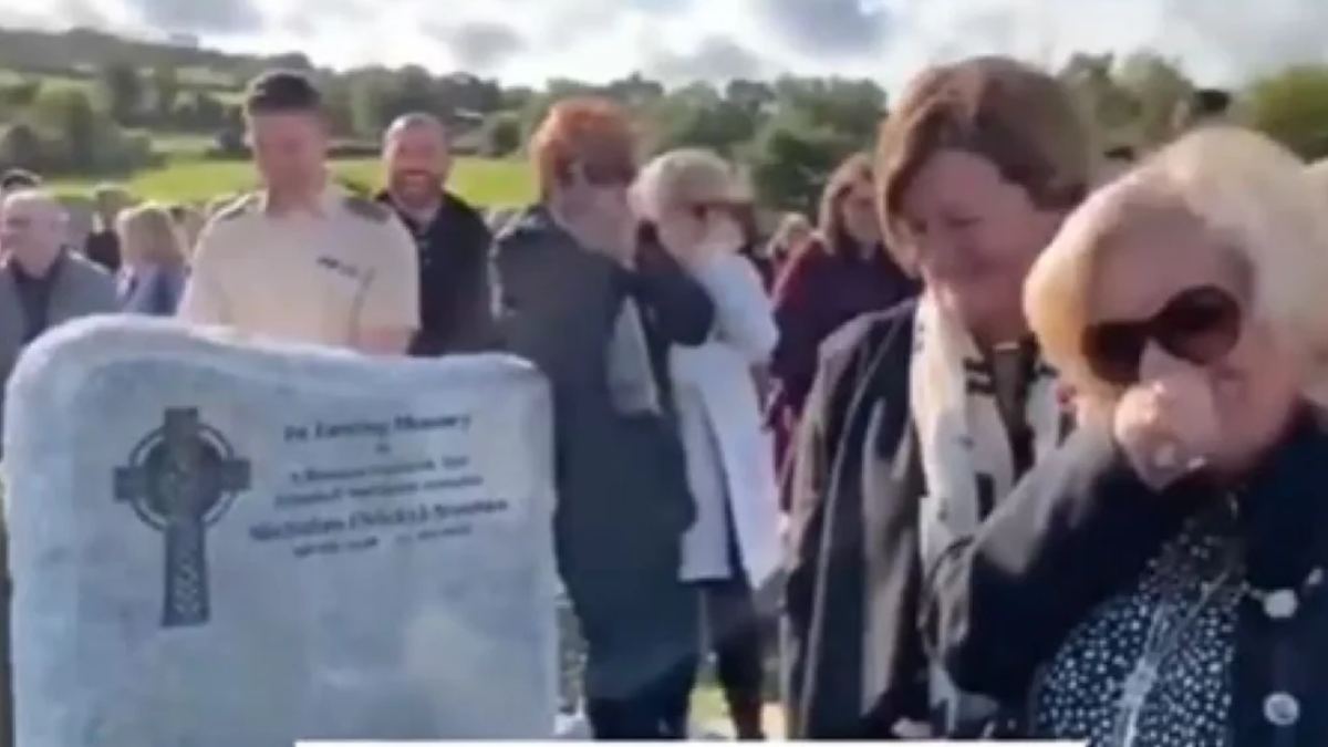 Un hombre oriundo de Irlanda no tuvo mejor idea que dejar un mensaje para sus afectos con la indicación de que sea reproducido en su funeral.