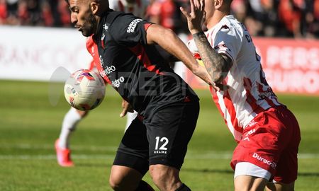 El clásico santafesino entre Unión y Colón se podrá seguir por diferentes plataformas en Internet, TV y radio. El clásico santafesino entre Unión y Colón se podrá seguir por diferentes plataformas en Internet, TV y radio.