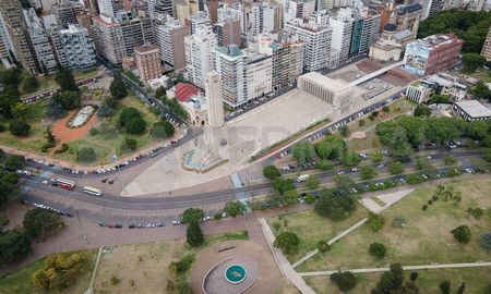 El pasaje de colectivos a Rosario que costaba $2.070 se irá a $2.470. El pasaje de colectivos a Rosario que costaba $2.070 se irá a $2.470.