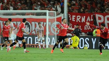 Unión e Independiente protagonizaron el mejor partido del Torneo Apertura 2026: lluvia de goles y polémicas. Unión e Independiente protagonizaron el mejor partido del Torneo Apertura 2026: lluvia de goles y polémicas.