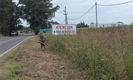 Vialidad Nacional trabaja este viernes sobre la ruta nacional 33 tras conocerse un fallo judicial que exige mejoras por seguridad vial en el sur de Santa Fe. Vialidad Nacional trabaja este viernes sobre la ruta nacional 33 tras conocerse un fallo judicial que exige mejoras por seguridad vial en el sur de Santa Fe.