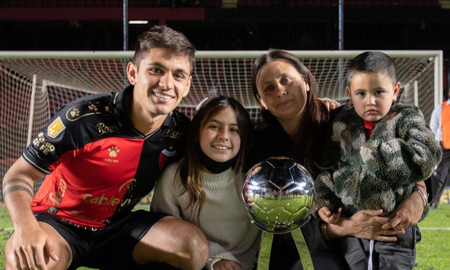 Moschión, de ser campeón con Colón a irse libre y debutar en Japón: Me fui tranquilo porque di todo Moschión, de ser campeón con Colón a irse libre y debutar en Japón: Me fui tranquilo porque di todo