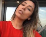 video: el polemico reto viral de una modelo boliviana para ayudar por el coronavirus video: el polemico reto viral de una modelo boliviana para ayudar por el coronavirus