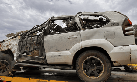 Un hombre fue detenido en la localidad rural de Doomadgee, en el estado de Queensland (norte de Australia) tras chocar contra su propia familia y matar a su pareja y a una de sus hijas. Un hombre fue detenido en la localidad rural de Doomadgee, en el estado de Queensland (norte de Australia) tras chocar contra su propia familia y matar a su pareja y a una de sus hijas.