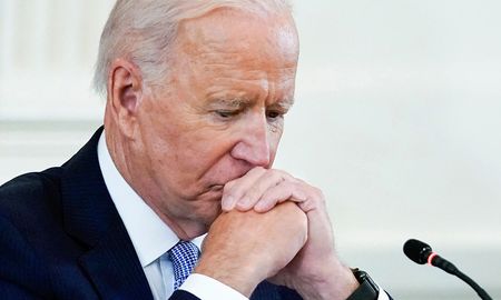 Joe Biden tiene coronavirus. Joe Biden tiene coronavirus.