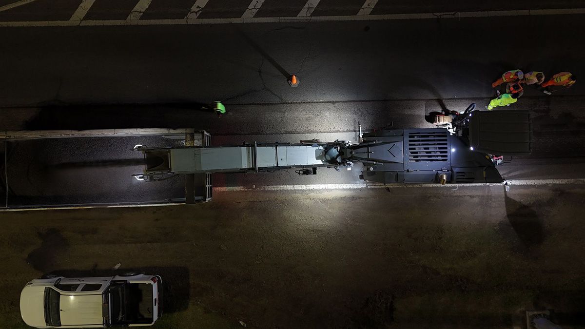 A partir de esta semana, desde las 20 hasta las 6, y durante un mes, el Gobierno Provincial puso en marcha nuevamente la modalidad de trabajos nocturnos para reparar y repavimentar un tramo de 4 kil&oacute;metros sobre la Autopista Rosario-Santa Fe.