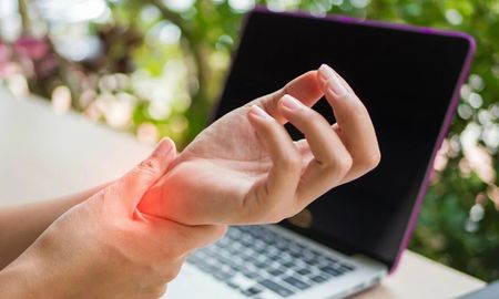 ¿Mano adormecida? Así anticipa el cuerpo que podrías sufrir el síndrome del túnel carpiano