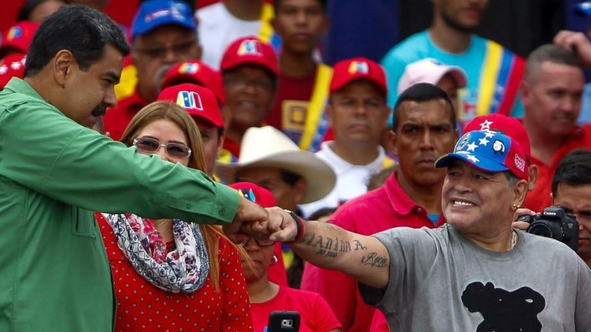 El mandatario venezolano recordó que la estrella del fútbol argentino le había regalado su reloj en el cierre de campaña de 2018.