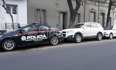 Un auto y una camioneta secuestrados Un auto y una camioneta secuestrados