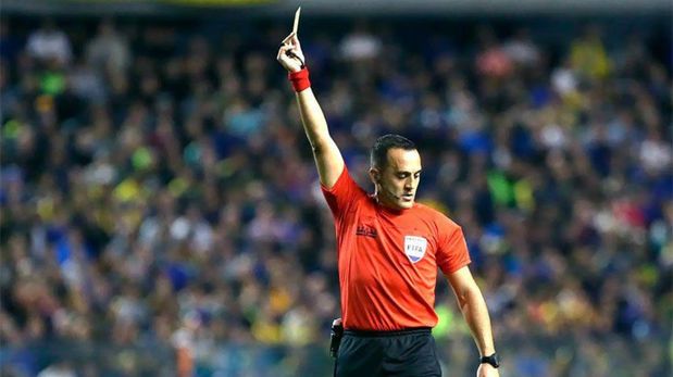 Fernando Espinoza en el ojo de la tormenta tras el escándalo de farmear aura.