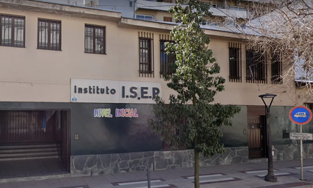 Amenaza en un colegio mendocino: un alumno amenazó con matar a todos sus compañeros sufrirán las consecuencias Amenaza en un colegio mendocino: un alumno amenazó con matar a todos sus compañeros sufrirán las consecuencias