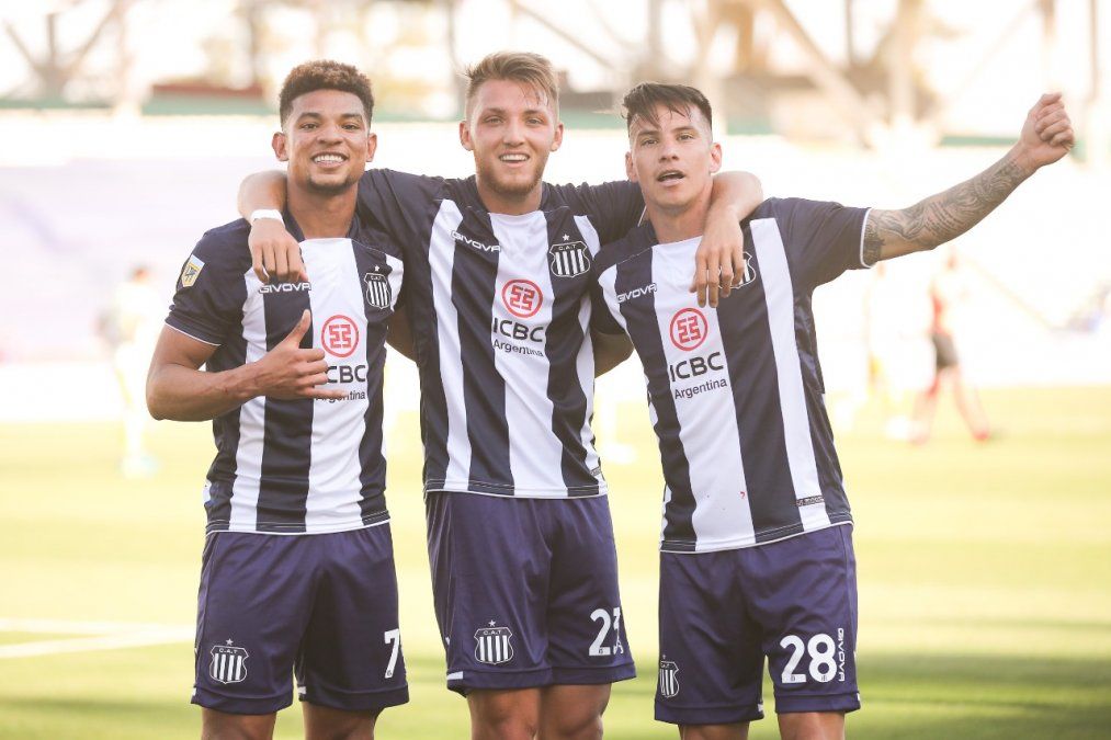 Liga Profesional: Talleres goleó con autoridad a Rosario Central y se afirma en la punta del torneo